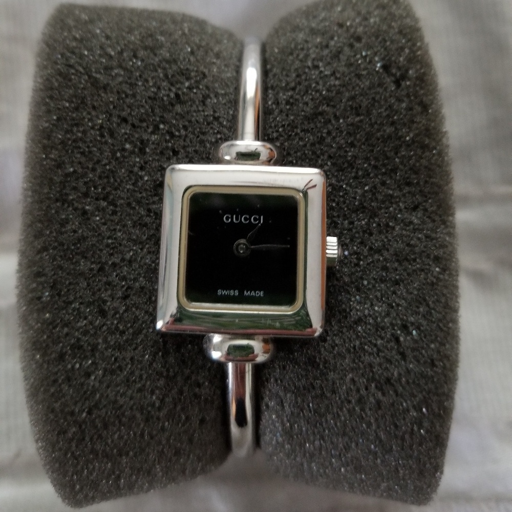 Gucci 1900L Watch